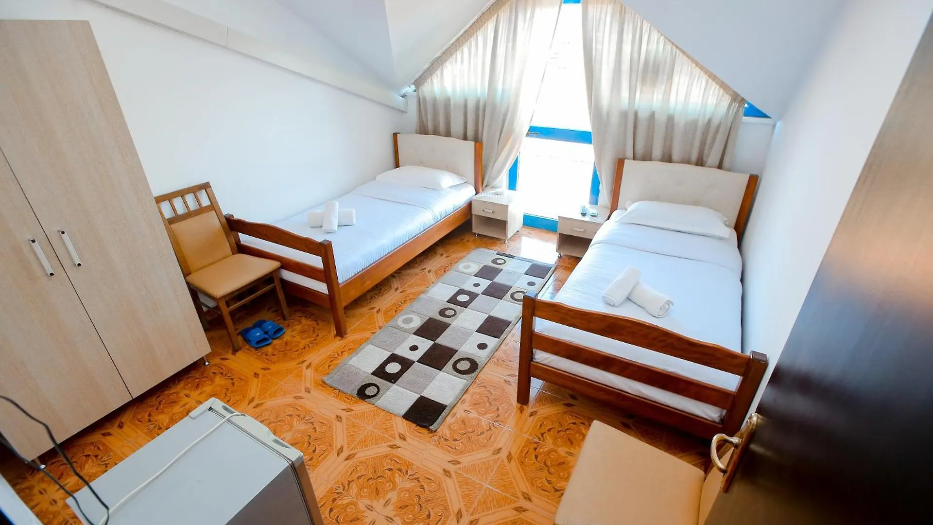 Hotel Ambasador Bahçalleku Albânia
